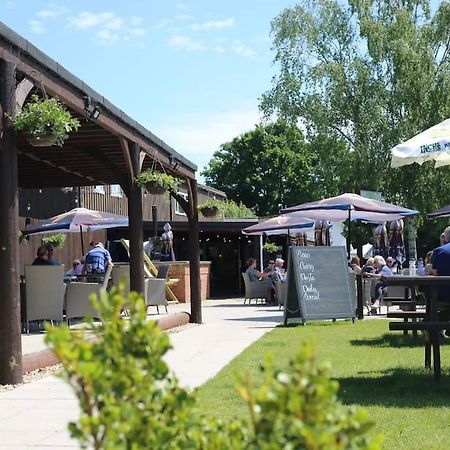 The Dolman At Ferndown Forest Golf Course Esterno foto