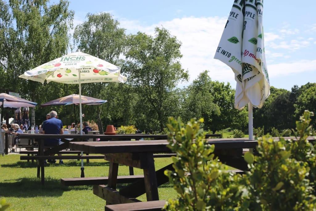 The Dolman At Ferndown Forest Golf Course Esterno foto